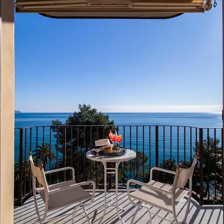 Luxe Escape, Finestra Su Portofino ラッパロ