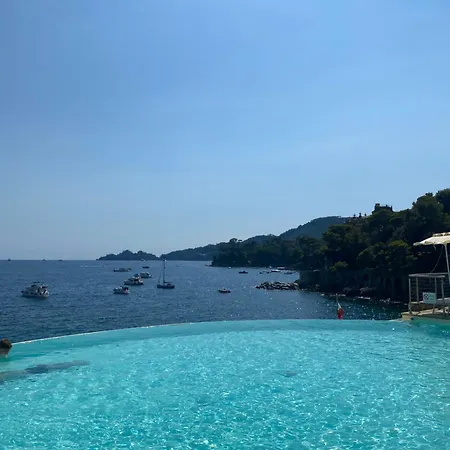 Luxe Escape, Finestra Su Portofino Ραπάλο