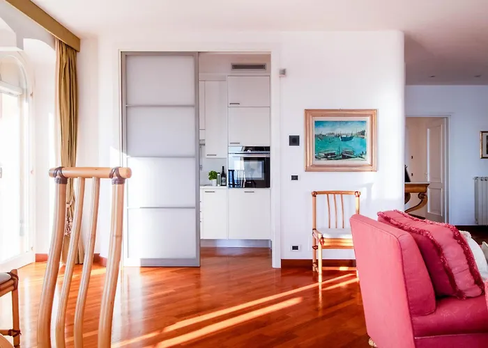 Apartment Luxe Escape, Finestra Su Portofino *