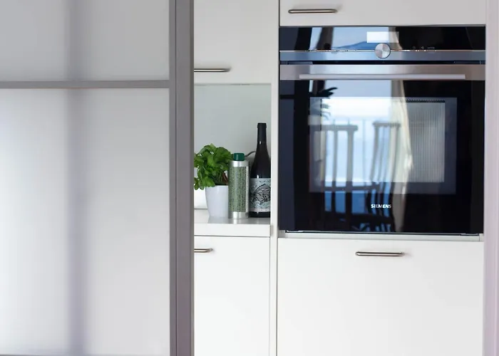 Appartement Luxe Escape, Finestra Su Portofino